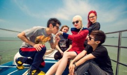 爆料迪拜夫妇视频,奢华生活背后的惊人真相