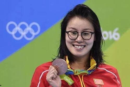 英国娱乐圈吃瓜,揭秘明星们的甜蜜与苦涩